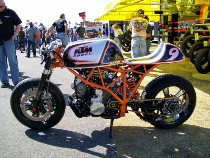 71244061049ec70e593.jpg