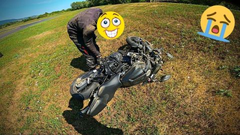 YAMAHA MT-07 2022 CRASH ON THE RACETRACK :(