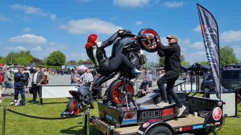 Enjoying the wheelies ?