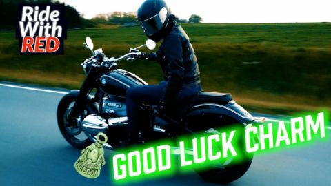 I’ll be live in 30 MINS!! Grab a drink and get comfy LETS TALK MOTO!!