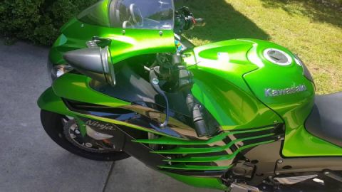 Oil change zx14r. What a diffrence with the synthetic blend, Whoa!