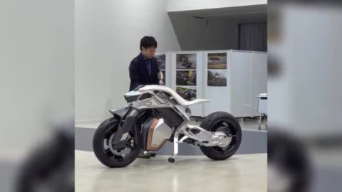 Yamaha unveiled the bike of the future