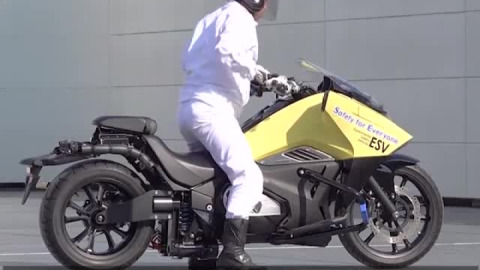 Honda's self-balancing bike