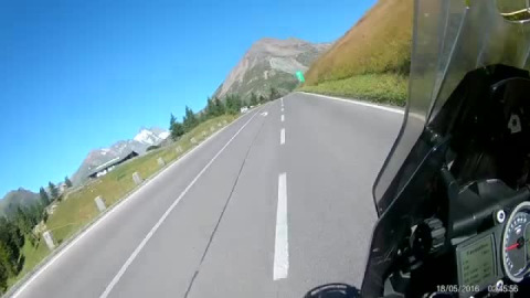 From the toll gate to the roundabout for the Grossglockner Hochalpenstrasse