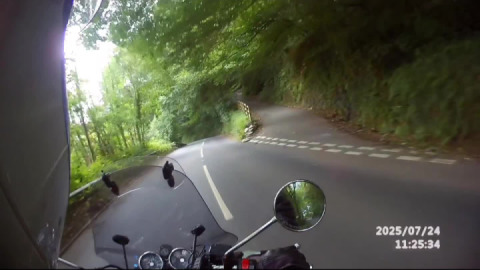 B3254 post .The last couple of miles toward looe, the road has been gritted, meaning caution!