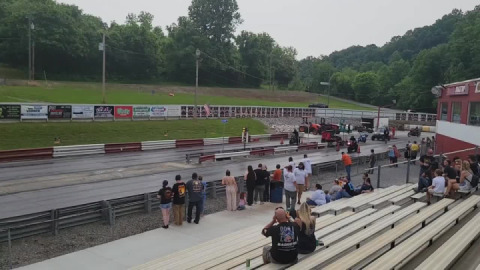 Electric motorcycle vs. Hayabusa drag race