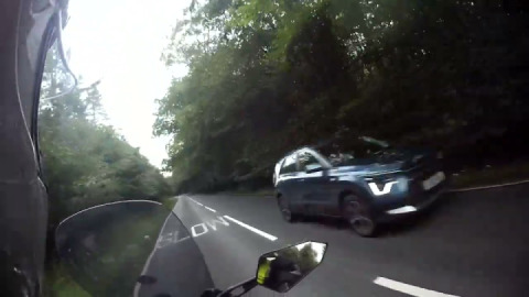 Out for a ride on my Yamaha diversion xj900s, enjoying the B3192 twisties in Devon.