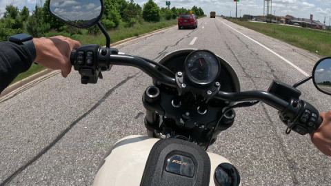Love the acceleration of this bike!! Need to upgrade my exhaust!